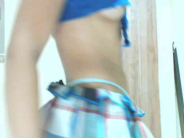 liz7skinny webcam