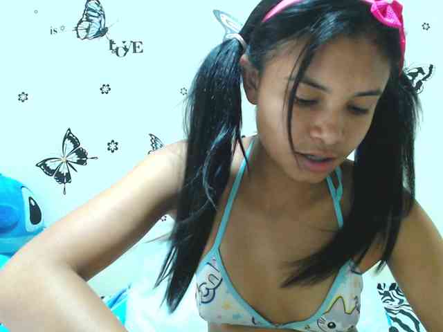 liz7skinny webcam