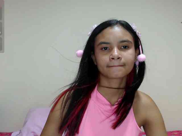 liz7skinny webcam