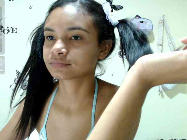 liz7skinny webcam