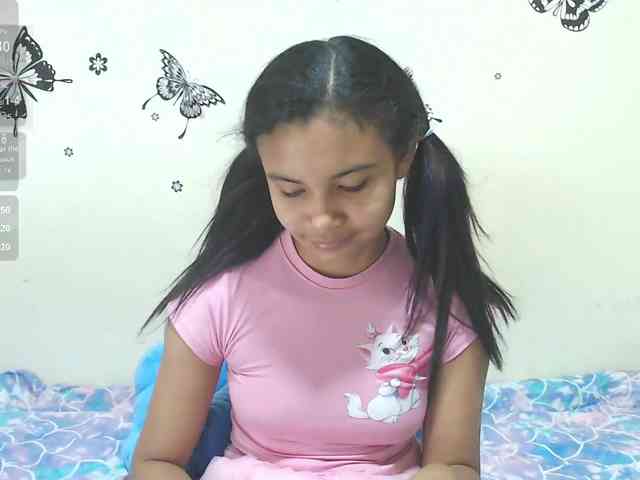 liz7skinny webcam