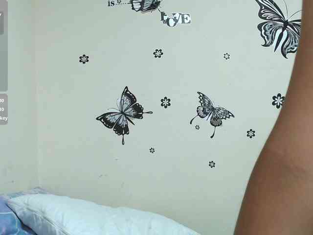 liz7skinny webcam