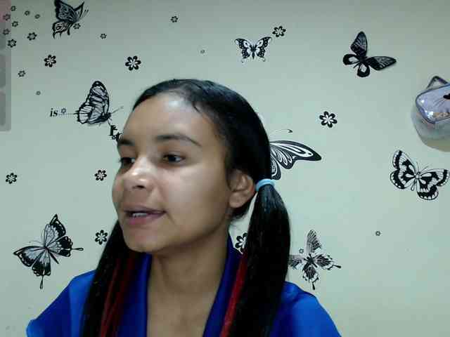 liz7skinny webcam