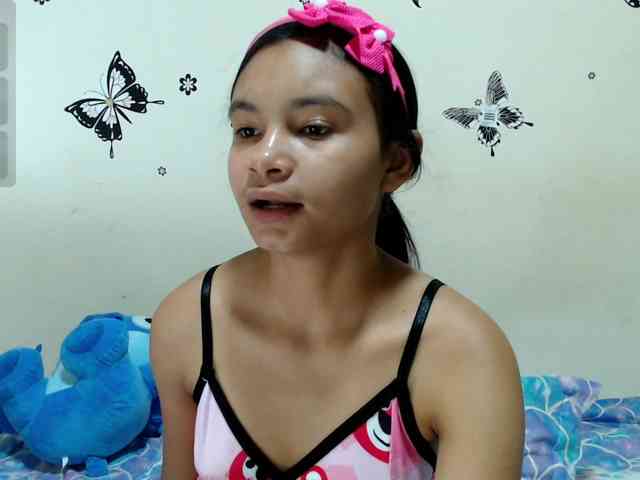 liz7skinny webcam
