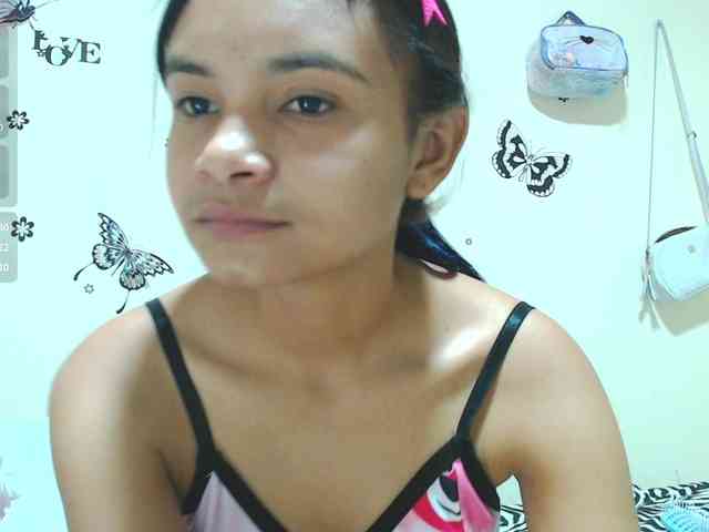 liz7skinny webcam
