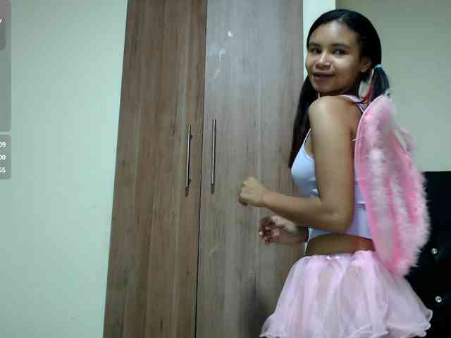liz7skinny webcam
