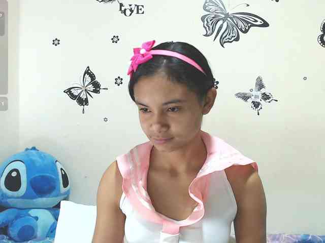 liz7skinny webcam