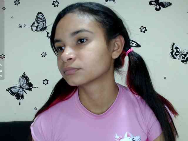liz7skinny webcam