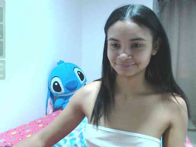 liz7skinny webcam