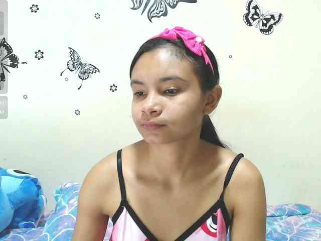 liz7skinny webcam