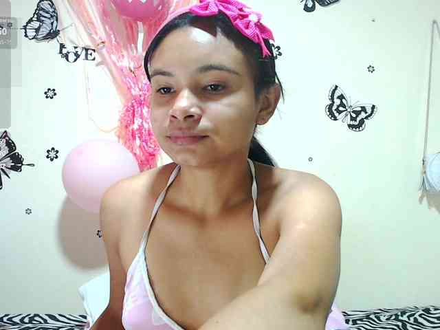 liz7skinny webcam