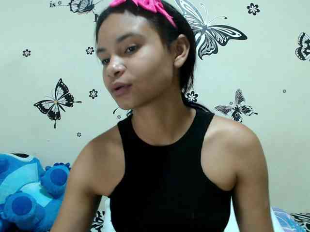 liz7skinny webcam