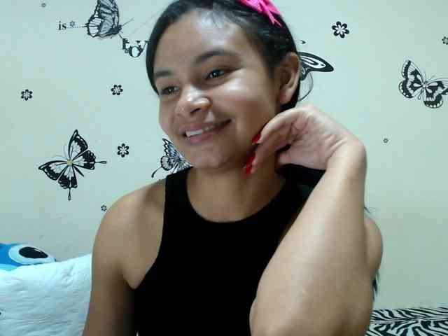 liz7skinny webcam