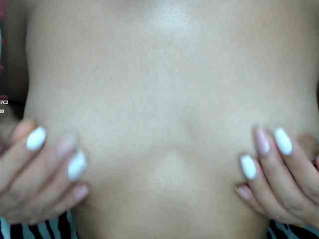 liz7skinny webcam