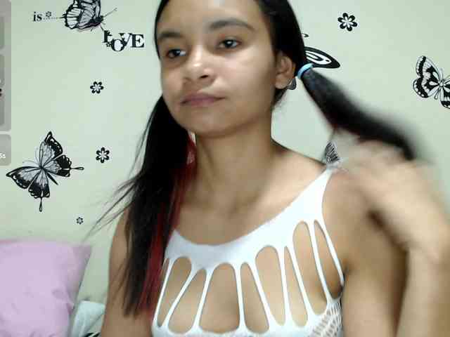 liz7skinny webcam