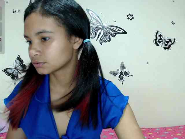 liz7skinny webcam