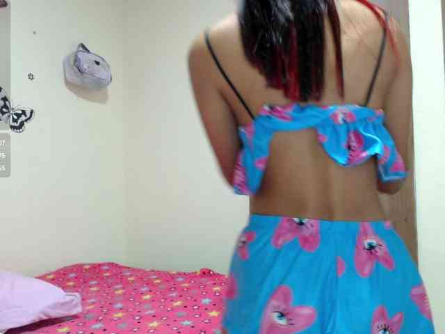 liz7skinny webcam