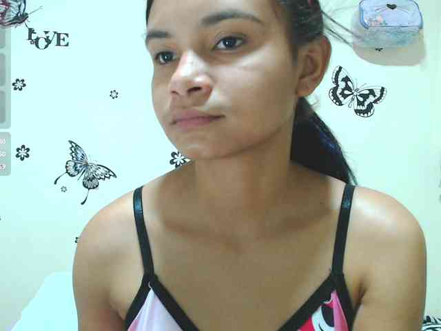 liz7skinny webcam