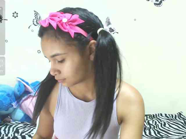 liz7skinny webcam