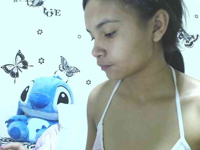 liz7skinny webcam