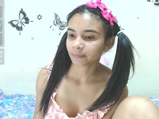 liz7skinny webcam