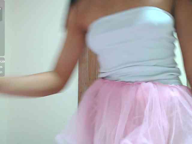 liz7skinny webcam