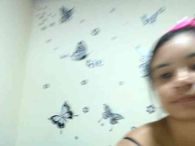 liz7skinny webcam