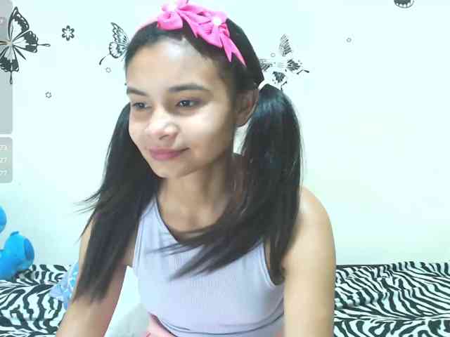 liz7skinny webcam