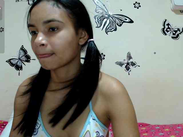 liz7skinny webcam