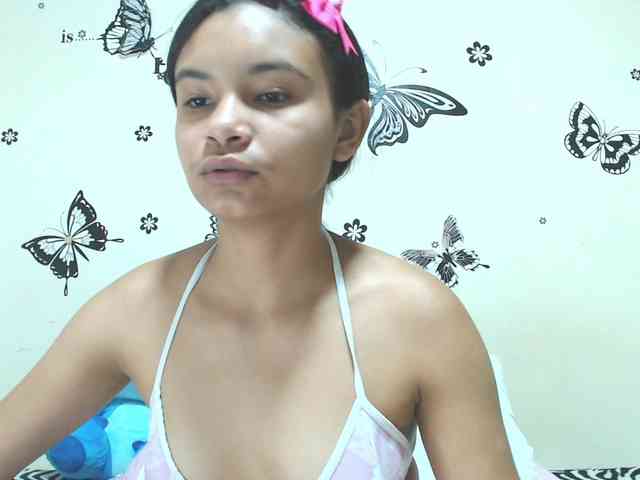 liz7skinny webcam