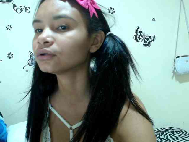 liz7skinny webcam