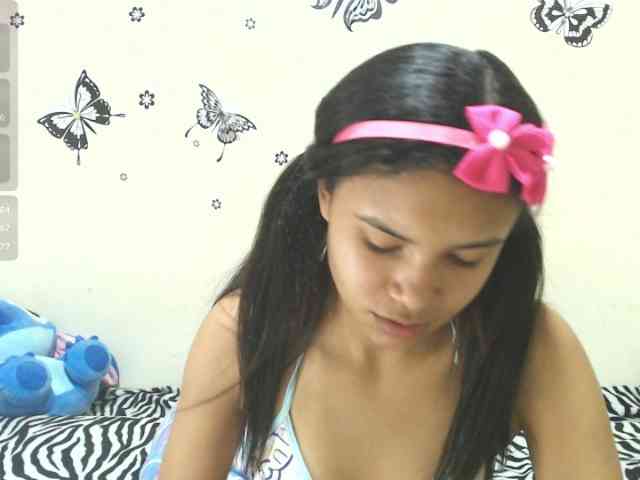 liz7skinny webcam