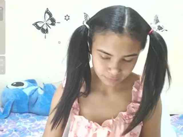 liz7skinny webcam