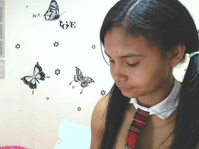liz7skinny webcam