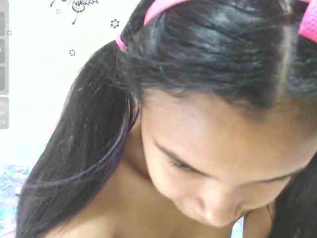 liz7skinny webcam