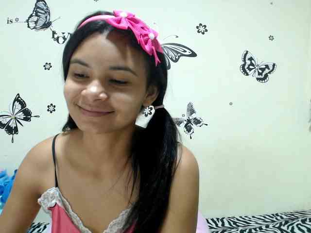 liz7skinny webcam