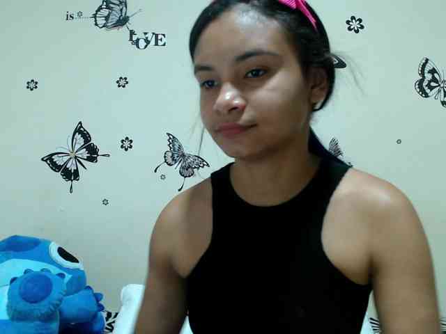 liz7skinny webcam