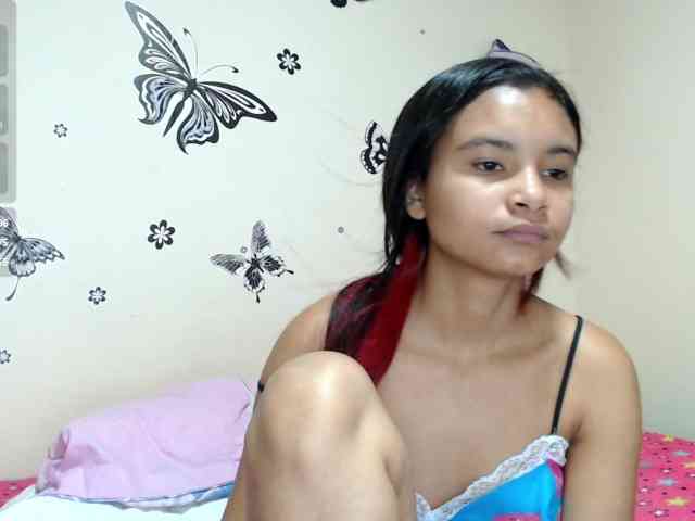 liz7skinny webcam