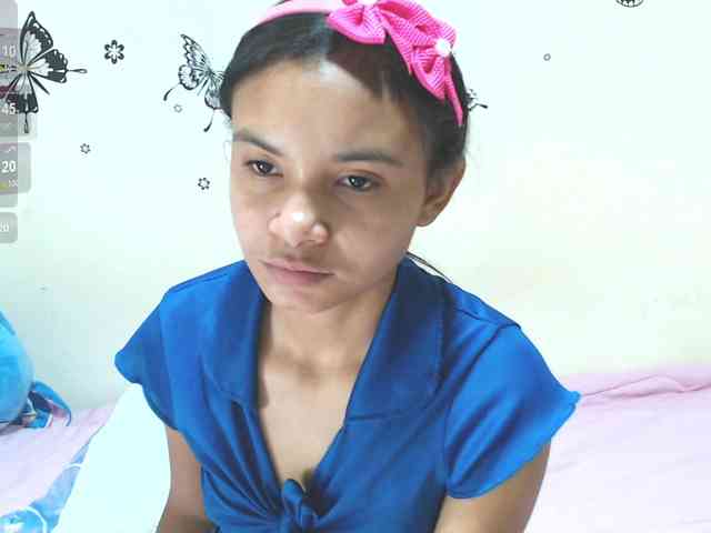 liz7skinny webcam