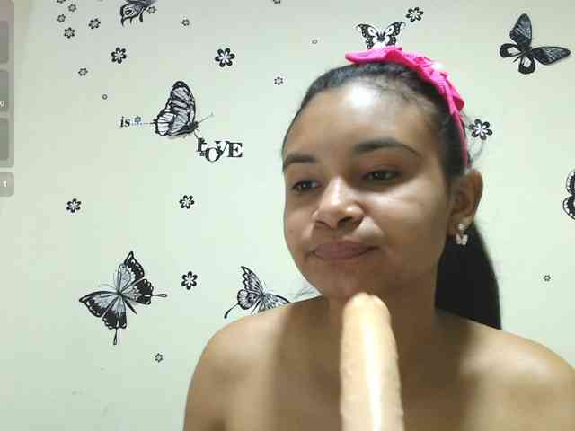 liz7skinny webcam