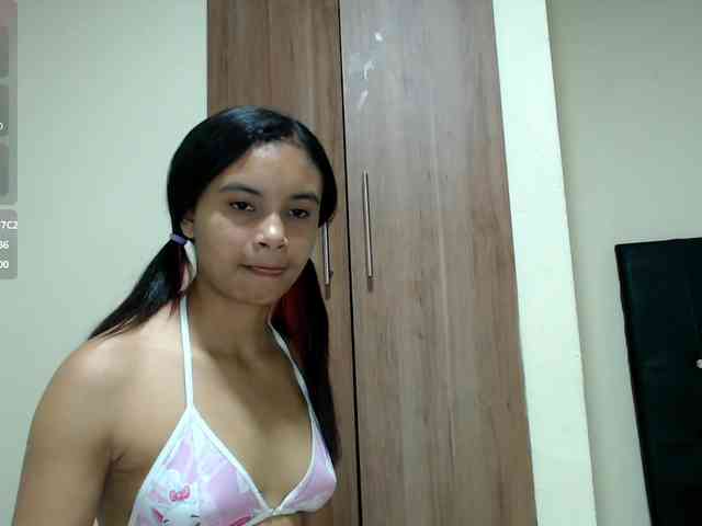 liz7skinny webcam