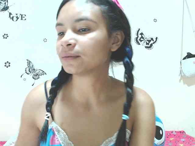 liz7skinny webcam