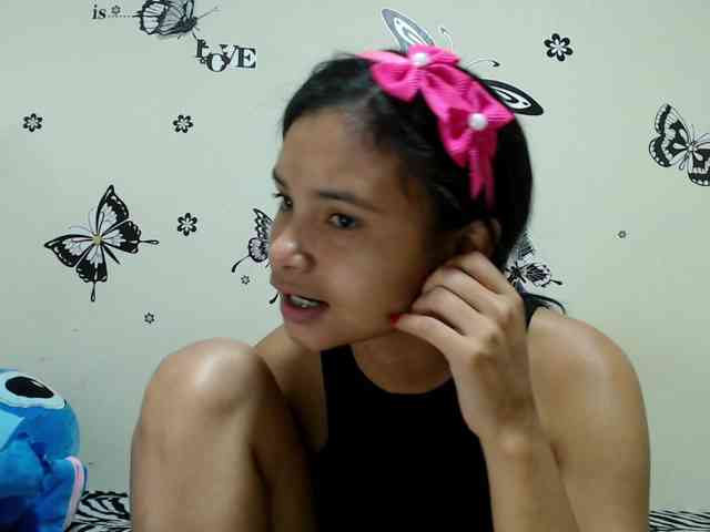 liz7skinny webcam