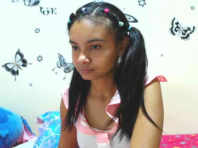 liz7skinny webcam