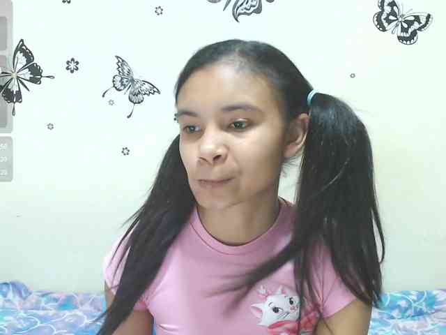 liz7skinny webcam