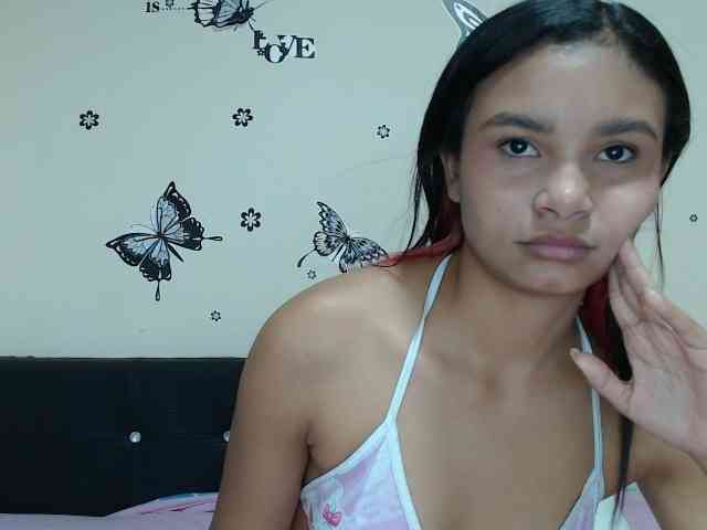 liz7skinny webcam