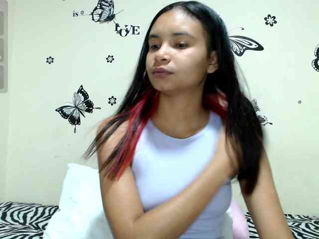 liz7skinny webcam