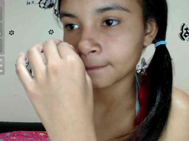 liz7skinny webcam