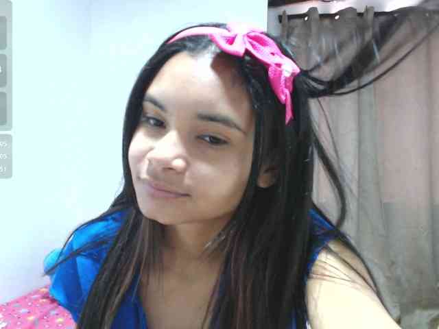 liz7skinny webcam