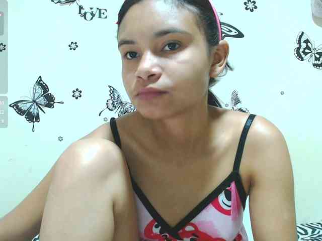 liz7skinny webcam